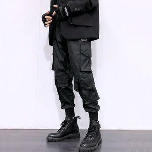 Pantalones negros elegantes con múltiples bolsillos