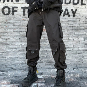 Pantalón negro premium de estilo tecnológico con múltiples bolsillos