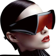 Lunettes de soleil surdimensionnées cyberpunk 