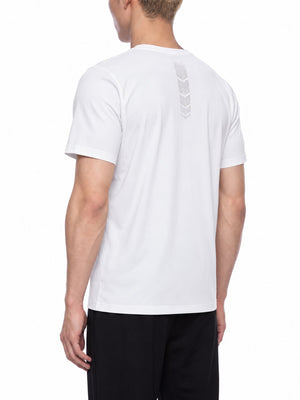 Tricou alb bărbătesc CYBER, ușor, de performanță, trei sferturi din spate, pe model