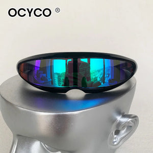 Polarized UV400 techwear glasses in green, blue or red