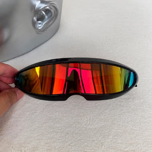 Polarized UV400 techwear glasses in green, blue or red