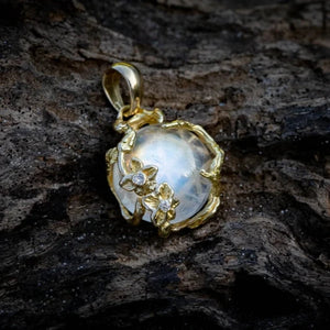 Rainbow Moonstone Necklace