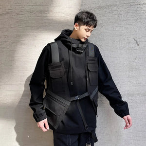 Ribbon Buckle Cargo Vest