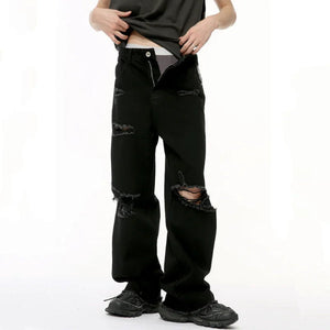 Pantalón negro recto con agujeros rotos