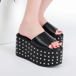 Rivet Chunky Sandals Thick