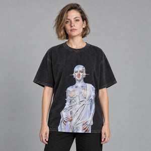 Robot Y2K Graphic Tees Black – worn by a woman