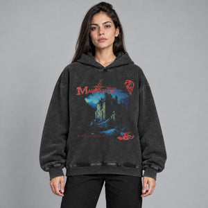 Y2K hoodie med uhyggeligt slot – båret af en kvinde