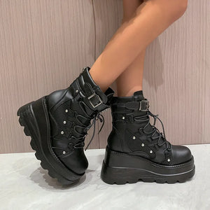 Short Black Boots Lace Up