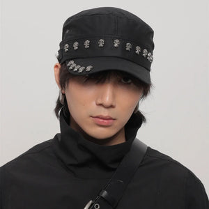 2025 Skull Rivets Vintage Hip Hop Punk Rock Flat Hats Men Women Tactical Techwear Style Flat Cap Casquette Homme