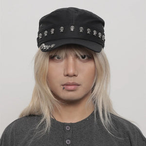 2025 Skull Rivets Vintage Hip Hop Punk Rock Flat Hats Men Women Tactical Techwear Style Flat Cap Casquette Homme