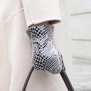 Snakeskin Pattern Techwear Winter Gloves