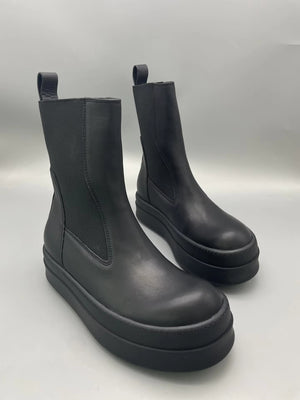 Trendy Designer Men Boots Black