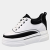 Zapatillas blancas de plataforma con encaje