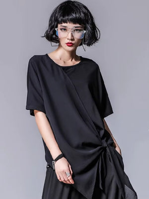 Women's Black Pleated T-shirt with Short Sleeves Fashion