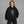 Y2K hoodie med dyretryk – båret af en kvinde