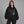 Y2K hoodie med dyretryk – båret af en kvinde