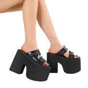 Zapatos Y2K con decoración de hebilla de murciélago