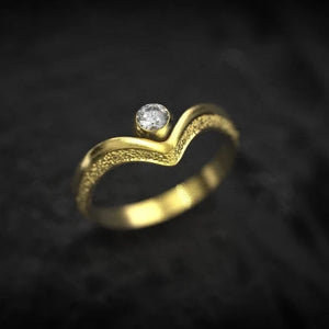 Yellow Gold Engagement Rings