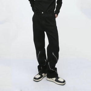Pantalón negro estilo punk con cremallera