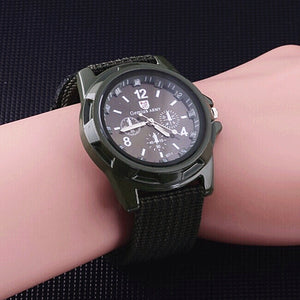Montre militaire Techwear