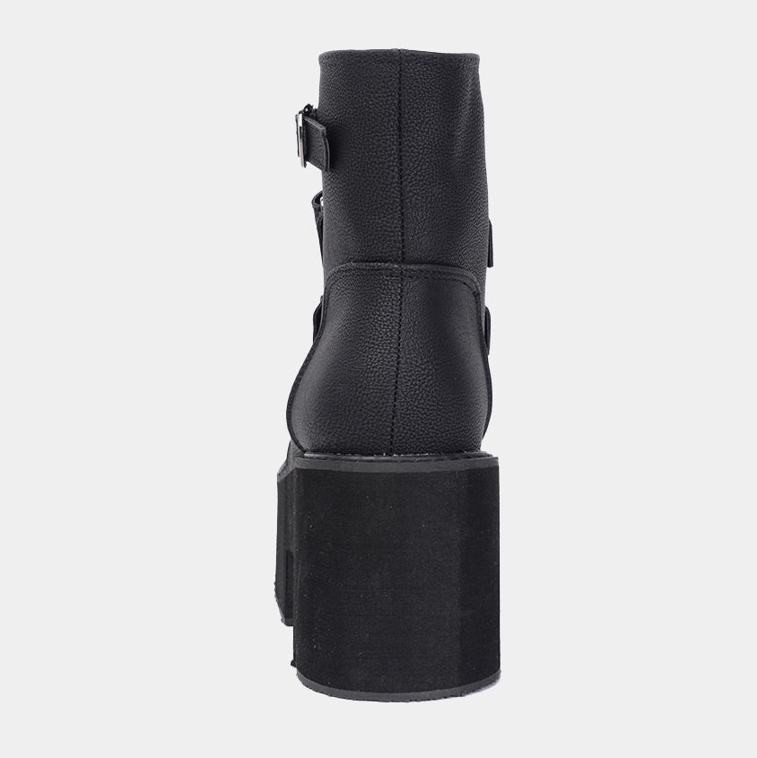 COMFORTABLE TECHWEAR BOOTS