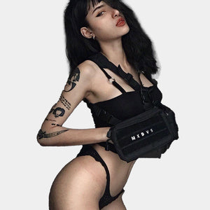 VÊTEMENTS TECHNIQUES POUR PORTE-POITRINE