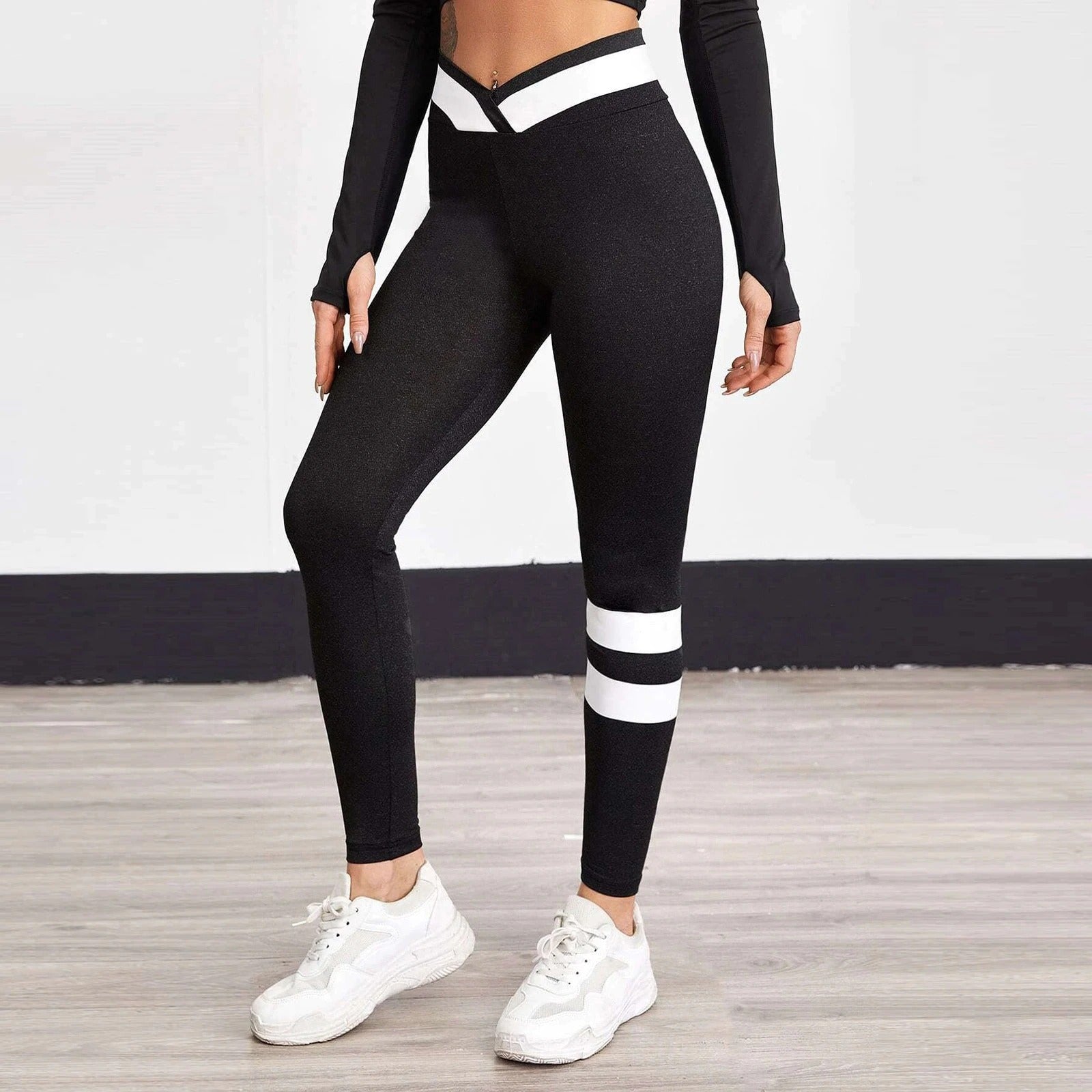 Loruna Seamless Legging with Cutouts and Stripes - Black